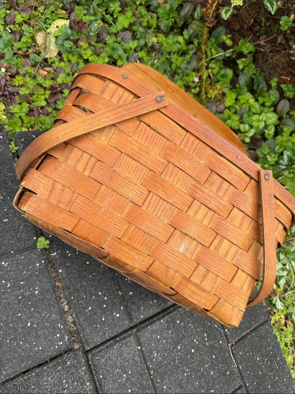 Wov-N-Wood Jerywil Vintage MCM Classic Woven Picnic Basket with Dual Handles